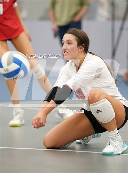 Thumbnail 3 in Fenton vs. St. Mary's Prep (Motor City Power Series) photogallery.