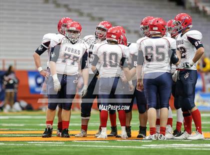 Thumbnail 1 in Chenango Forks vs. Pleasantville (NYSPHSAA Class B Final) photogallery.