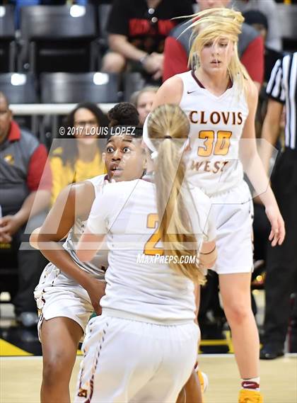 Thumbnail 1 in Long Beach Poly @ Clovis West (CIF Open DIV Southern Regional) photogallery.