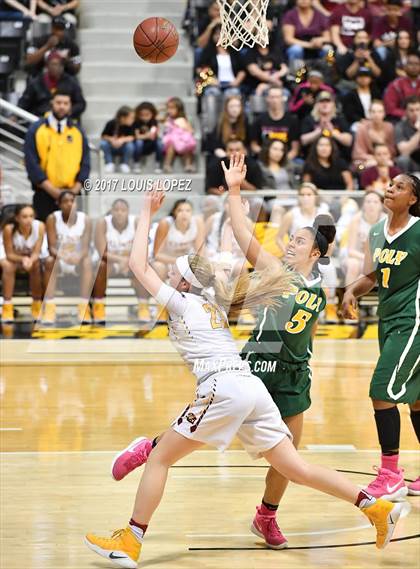 Thumbnail 3 in Long Beach Poly @ Clovis West (CIF Open DIV Southern Regional) photogallery.