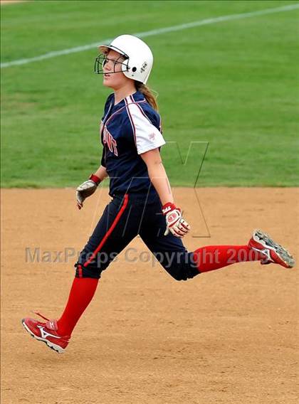 Thumbnail 2 in Marymount vs. La Salle (CIF SS D6 Final) photogallery.