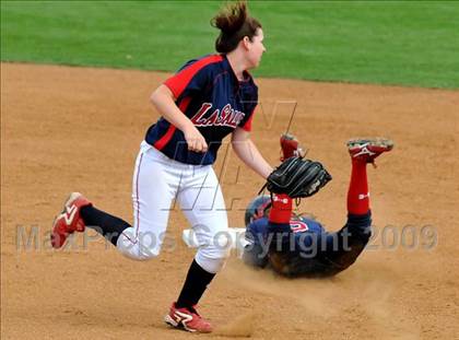 Thumbnail 2 in Marymount vs. La Salle (CIF SS D6 Final) photogallery.