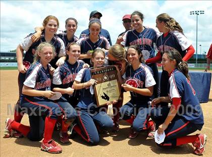 Thumbnail 2 in Marymount vs. La Salle (CIF SS D6 Final) photogallery.