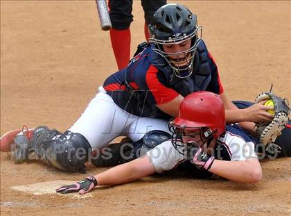 Thumbnail 3 in Marymount vs. La Salle (CIF SS D6 Final) photogallery.
