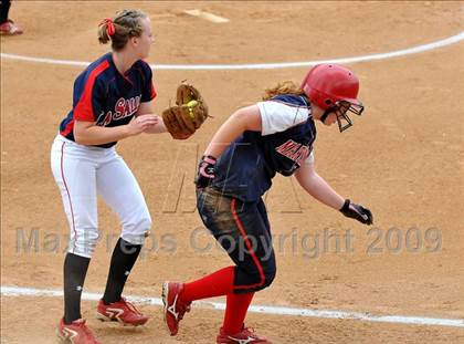 Thumbnail 2 in Marymount vs. La Salle (CIF SS D6 Final) photogallery.