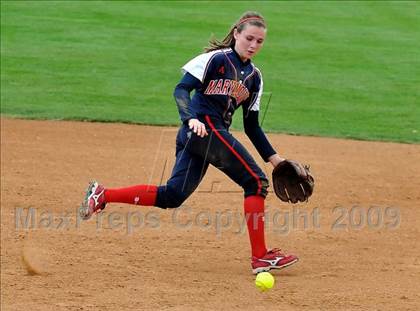 Thumbnail 3 in Marymount vs. La Salle (CIF SS D6 Final) photogallery.