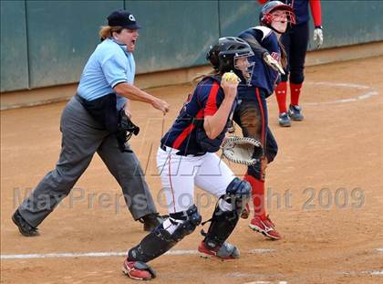 Thumbnail 3 in Marymount vs. La Salle (CIF SS D6 Final) photogallery.