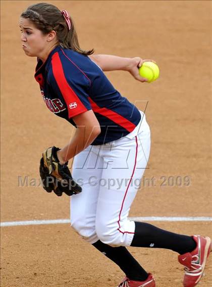 Thumbnail 2 in Marymount vs. La Salle (CIF SS D6 Final) photogallery.