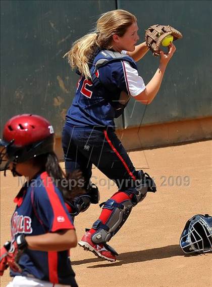 Thumbnail 3 in Marymount vs. La Salle (CIF SS D6 Final) photogallery.