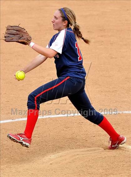 Thumbnail 2 in Marymount vs. La Salle (CIF SS D6 Final) photogallery.