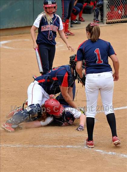 Thumbnail 3 in Marymount vs. La Salle (CIF SS D6 Final) photogallery.