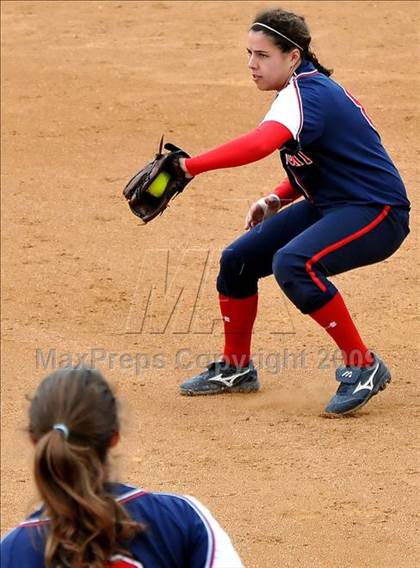 Thumbnail 2 in Marymount vs. La Salle (CIF SS D6 Final) photogallery.