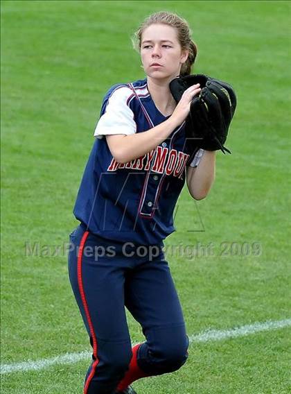 Thumbnail 2 in Marymount vs. La Salle (CIF SS D6 Final) photogallery.