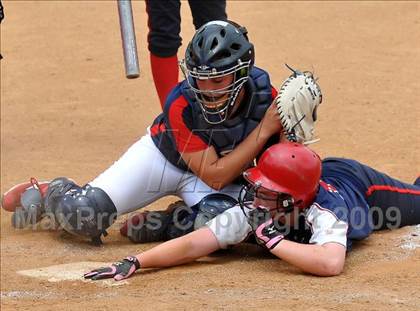 Thumbnail 1 in Marymount vs. La Salle (CIF SS D6 Final) photogallery.
