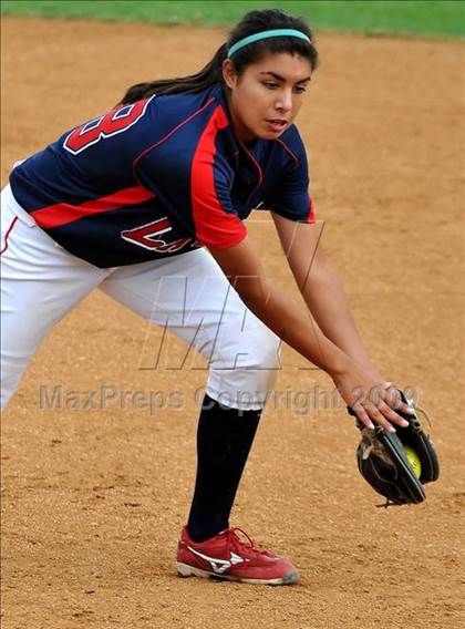 Thumbnail 1 in Marymount vs. La Salle (CIF SS D6 Final) photogallery.