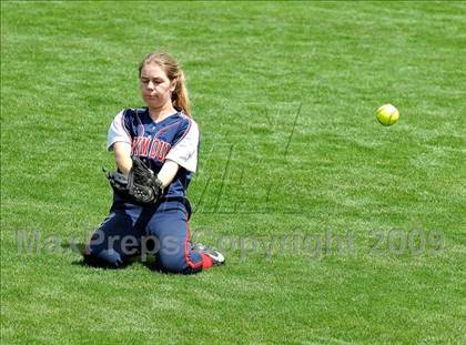 Thumbnail 2 in Marymount vs. La Salle (CIF SS D6 Final) photogallery.