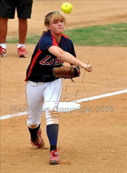 Thumbnail 2 in Marymount vs. La Salle (CIF SS D6 Final) photogallery.