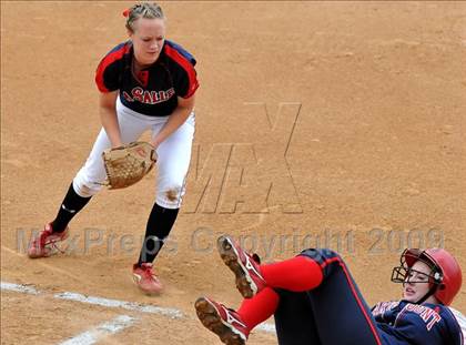 Thumbnail 1 in Marymount vs. La Salle (CIF SS D6 Final) photogallery.