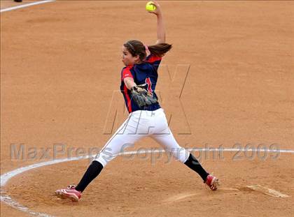 Thumbnail 3 in Marymount vs. La Salle (CIF SS D6 Final) photogallery.