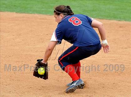 Thumbnail 1 in Marymount vs. La Salle (CIF SS D6 Final) photogallery.