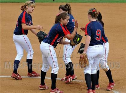 Thumbnail 2 in Marymount vs. La Salle (CIF SS D6 Final) photogallery.