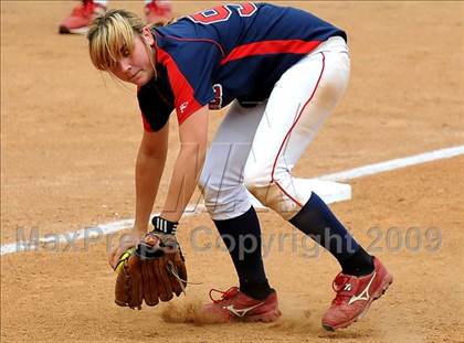 Thumbnail 1 in Marymount vs. La Salle (CIF SS D6 Final) photogallery.