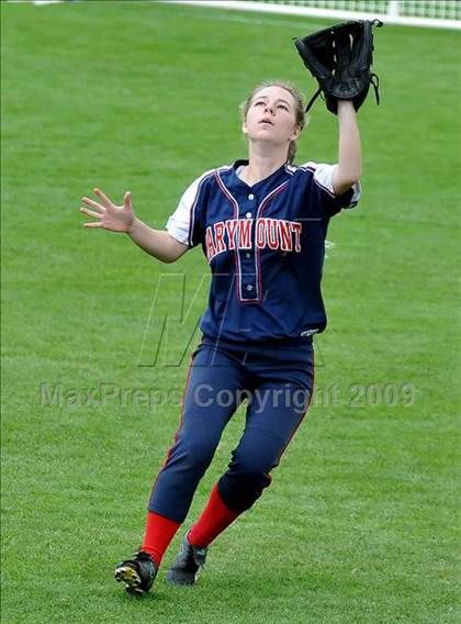 Thumbnail 2 in Marymount vs. La Salle (CIF SS D6 Final) photogallery.