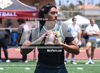 Thumbnail 3 in JSerra Catholic vs. Edison (Battle At The Beach) photogallery.