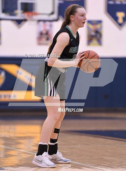 Thumbnail 2 in Highland @ Tallmadge photogallery.