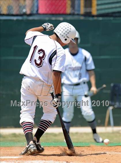 Thumbnail 2 in Aubrey vs Troy (Texas 2A Region II Playoffs) photogallery.