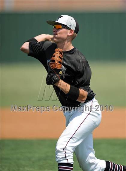 Thumbnail 3 in Aubrey vs Troy (Texas 2A Region II Playoffs) photogallery.
