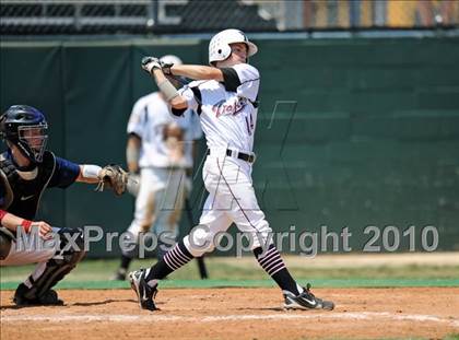 Thumbnail 3 in Aubrey vs Troy (Texas 2A Region II Playoffs) photogallery.