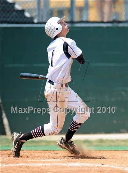 Thumbnail 1 in Aubrey vs Troy (Texas 2A Region II Playoffs) photogallery.