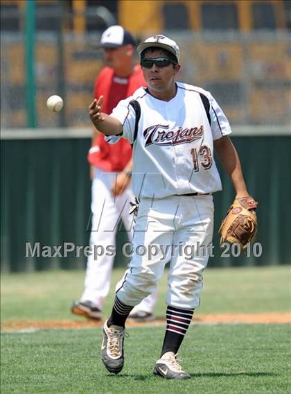 Thumbnail 2 in Aubrey vs Troy (Texas 2A Region II Playoffs) photogallery.