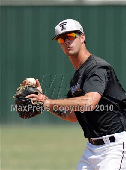 Thumbnail 3 in Aubrey vs Troy (Texas 2A Region II Playoffs) photogallery.