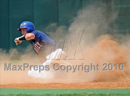 Thumbnail 2 in Aubrey vs Troy (Texas 2A Region II Playoffs) photogallery.