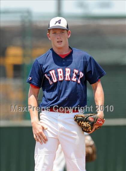 Thumbnail 2 in Aubrey vs Troy (Texas 2A Region II Playoffs) photogallery.