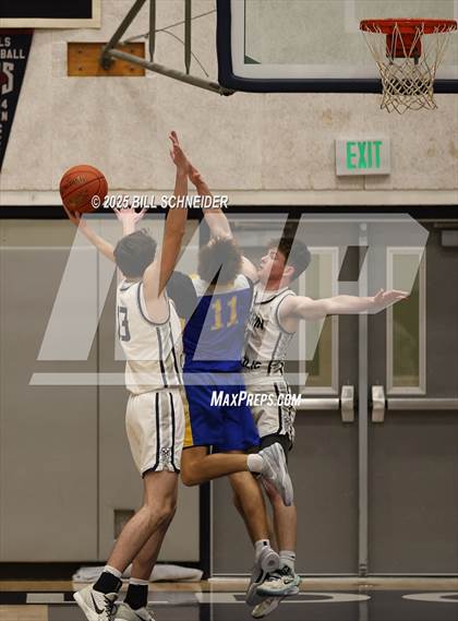 Thumbnail 3 in Marin Catholic vs Heritage (NCS D2 Quarterfinals) photogallery.