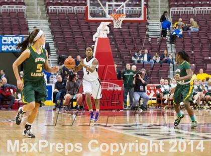 Thumbnail 1 in Neumann-Goretti vs. Seton LaSalle (PIAA Class AA Final) photogallery.