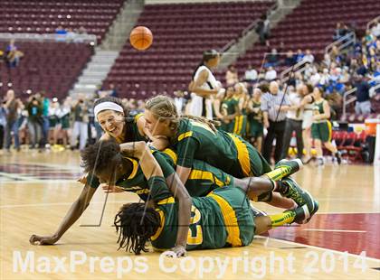 Thumbnail 1 in Neumann-Goretti vs. Seton LaSalle (PIAA Class AA Final) photogallery.
