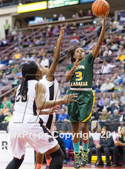 Thumbnail 3 in Neumann-Goretti vs. Seton LaSalle (PIAA Class AA Final) photogallery.