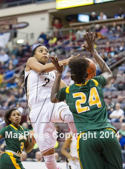 Thumbnail 2 in Neumann-Goretti vs. Seton LaSalle (PIAA Class AA Final) photogallery.
