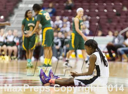 Thumbnail 3 in Neumann-Goretti vs. Seton LaSalle (PIAA Class AA Final) photogallery.