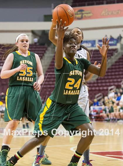 Thumbnail 2 in Neumann-Goretti vs. Seton LaSalle (PIAA Class AA Final) photogallery.