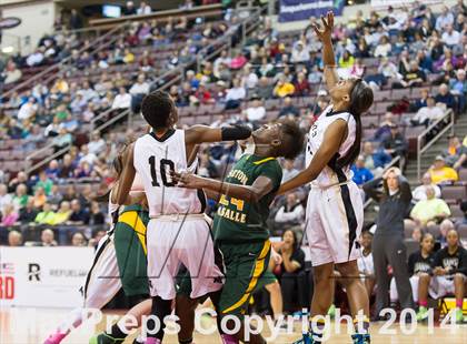 Thumbnail 3 in Neumann-Goretti vs. Seton LaSalle (PIAA Class AA Final) photogallery.