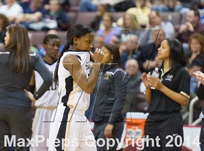 Thumbnail 2 in Neumann-Goretti vs. Seton LaSalle (PIAA Class AA Final) photogallery.