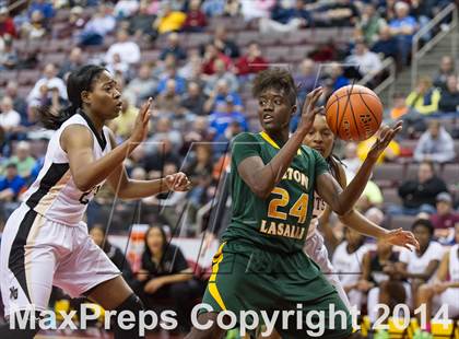 Thumbnail 2 in Neumann-Goretti vs. Seton LaSalle (PIAA Class AA Final) photogallery.