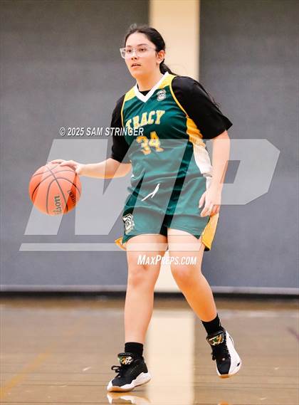 Thumbnail 1 in JV: Tracy @ Newark Memorial photogallery.