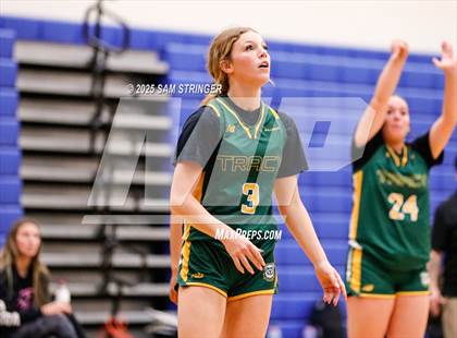 Thumbnail 1 in JV: Tracy @ Newark Memorial photogallery.