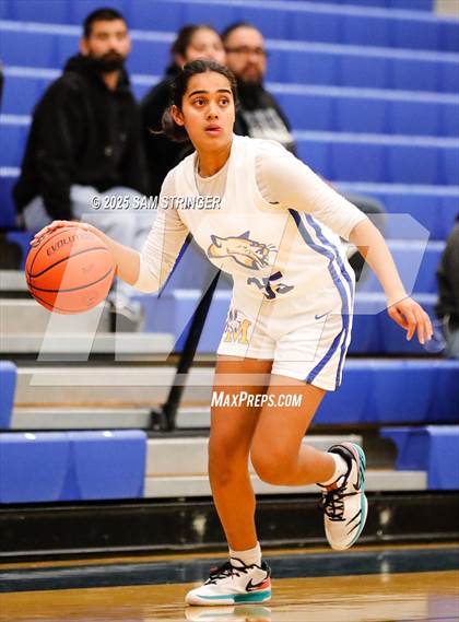 Thumbnail 1 in JV: Tracy @ Newark Memorial photogallery.